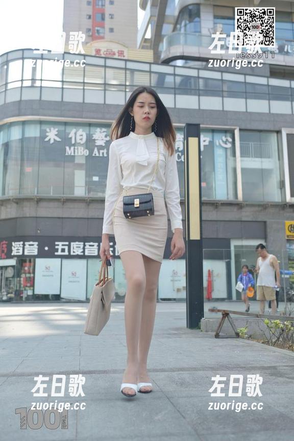 IESS异思趣向 - 想赞美娇娇的美式辣妹？那就看这高清写真集吧！