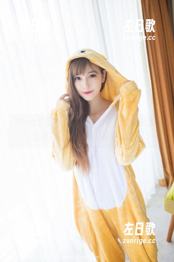 IMiss爱蜜社-莉莉Lily IMiss爱蜜社 - 娜娜丽都说,这身礼服只为莉莉Lily和你的下载服务!