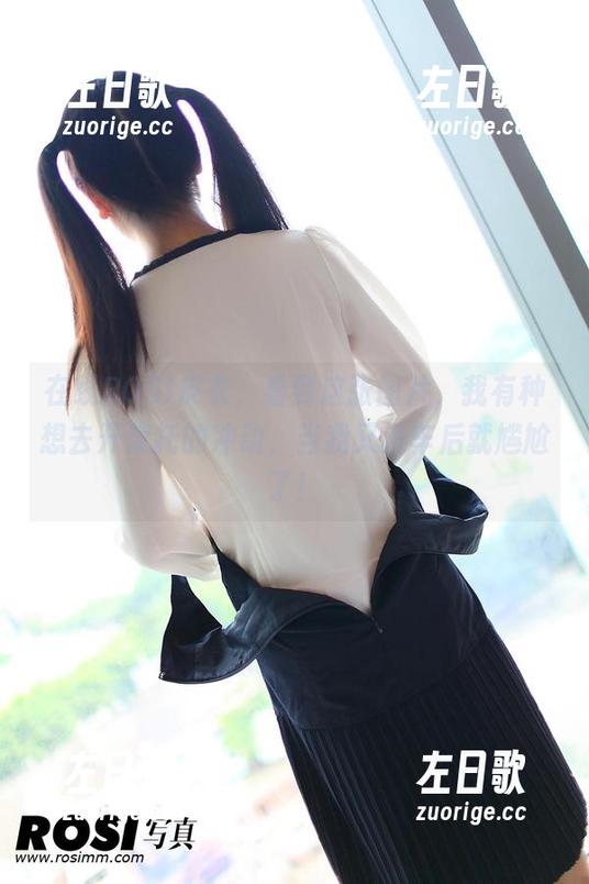 ROSI写真 在线ROSI皮衣,看到这张图片,我有种想去开摩托的冲动,当我又没车后就尴尬了!