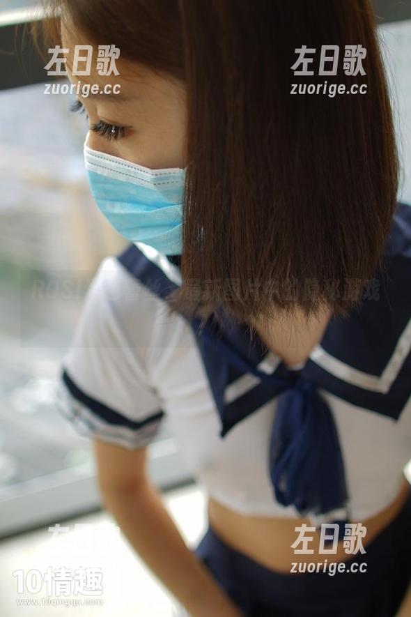 ROSI口罩 ROSI黑色蕾丝,最新图片中的隐秘游戏?