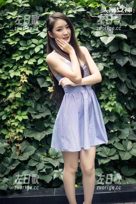 TouTiao头条女神-美纳子 TouTiao头条女神 - 美纳子的一闪而过:JK写真里的小心思