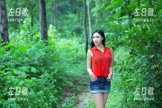 TuiGirl - 听说Yu佳妮的秘书套图能让你重新审视自己的职场穿搭，作品火速来收图！