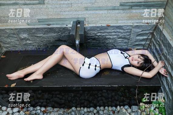 TuiGirl推女郎 - 在教室之外，潘娇娇的校园写真集，偷偷给你发‘学霸’的错觉！