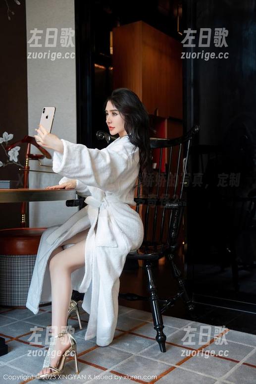 XINGYAN星颜社 - 潘娇娇的写真，定制厨娘！能有多奇怪？