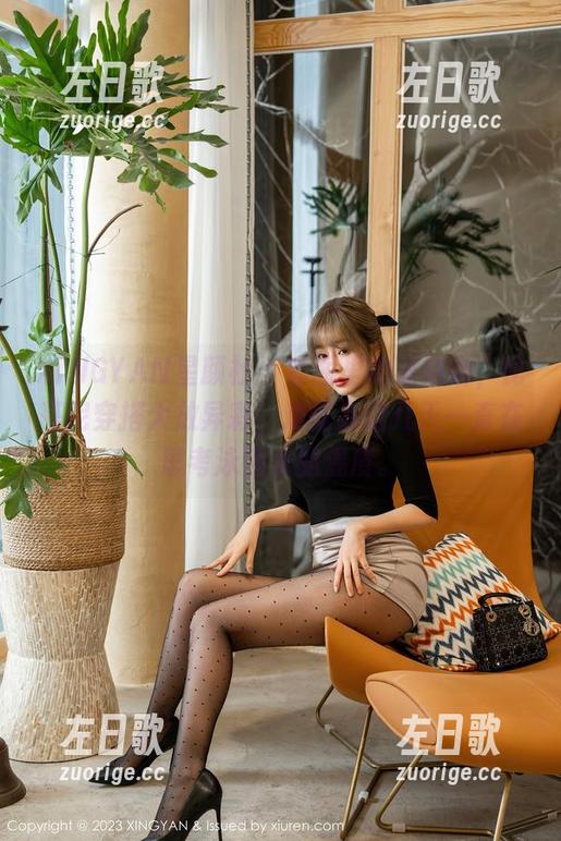 XINGYAN星颜社 - 套图里的潘娇娇，比基尼穿搭大放异彩，难怪我这几天一直在思考泳池水的温度。