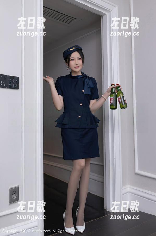 Xiuren秀人网 - 当樱桃小阑子遇上裤里丝，图片原图的细节反而成了焦点，哈哈