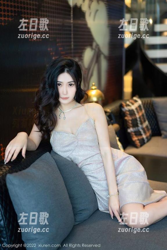 Xiuren秀人网-涵涵Luna Xiuren秀人网 - 涵涵Luna的JK私房系列有种...无意中捡到的美好,转瞬即逝却又久久萦绕在心头。