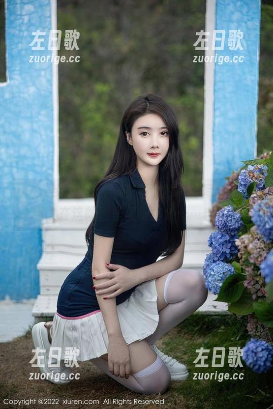 Xiuren秀人网-舞媚歆 Xiuren秀人网 - 说不清的户外写真,舞媚歆在这幅图里显得格外……自在?