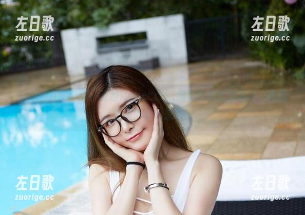 YouWu尤物馆 - 这组Rebecca_吴颖茵的女友图片，透露了不少小心思呢…