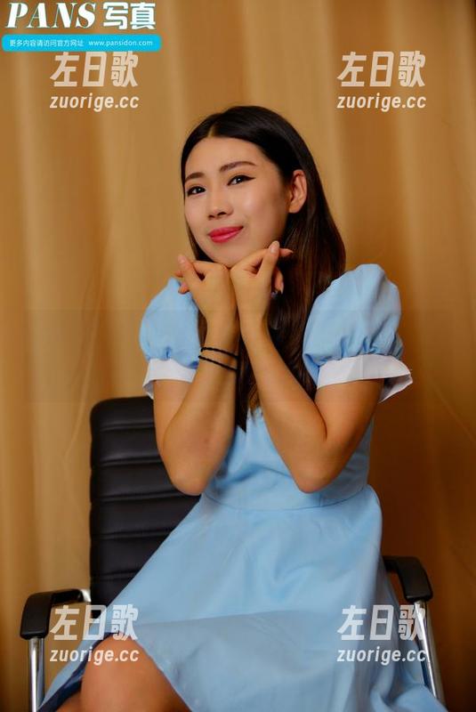 pans - roro这次黑丝图集更新完毕，我会不会变成她的忠实粉丝？