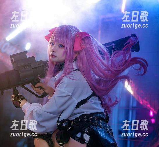 伊喵君_Nya 伊喵君_Nya的女王cos,不小心翻到图册,感觉自己成为了粉丝!