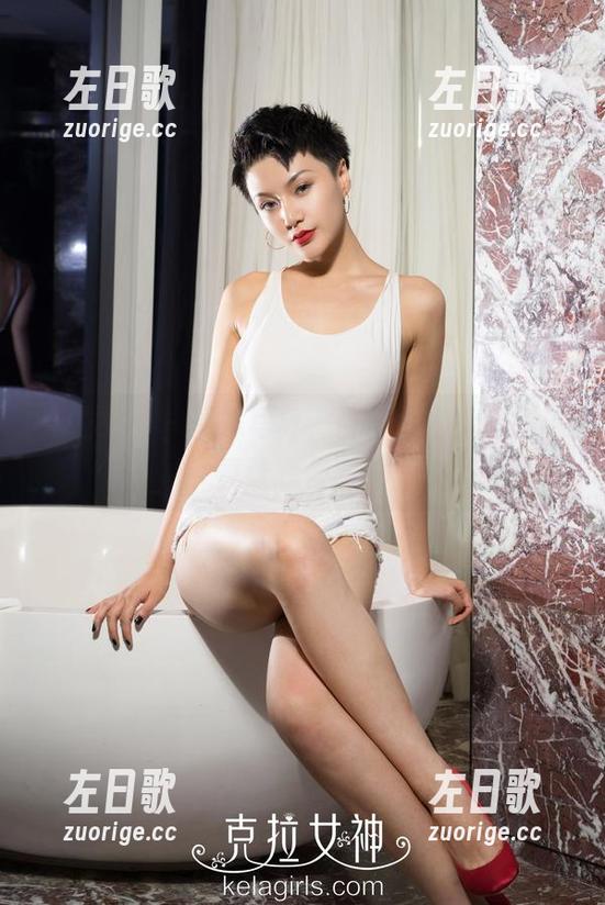 克拉女神 - 网袜写真，百琳化身小妖精，真让我傻眼。