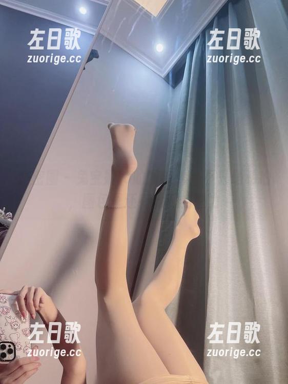 微密圈 - 兔宝妮to的网袜秀，不只是私拍，图包里还有隐藏的魅力