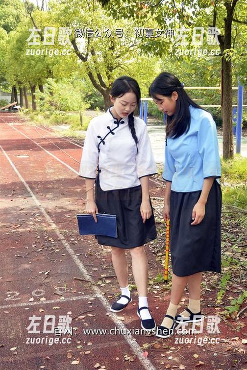 初夏女神-双双 初夏女神 - 双双在线:这套雪松JK,来一场不知疲倦的合集吧!