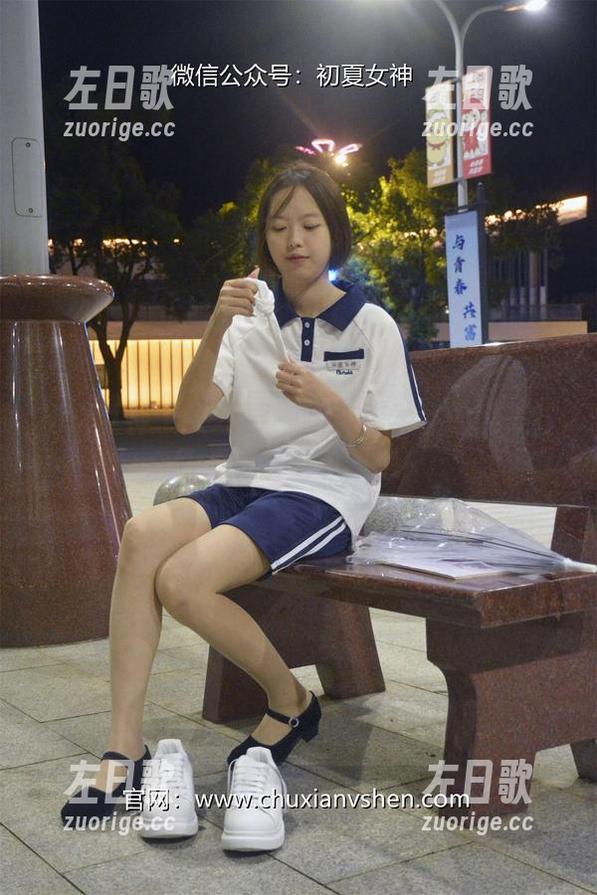 初夏女神 - 要不要一睹柒柒学姐的绝美作品，少侠上下载吧！