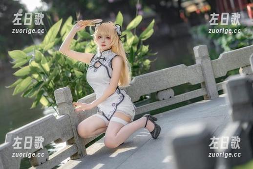大大卷卷小卷 瞧!大大卷卷小卷的写真合集,碧蓝航线雅努斯和喵喵惊悚夜的EDM,调皮得要命!