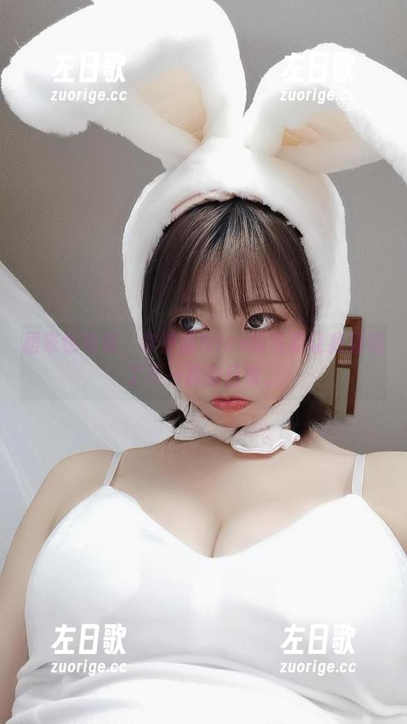 奈汐酱Nice 居家也有戏,奈汐酱Nice的写真让我看到了不一样的日常。