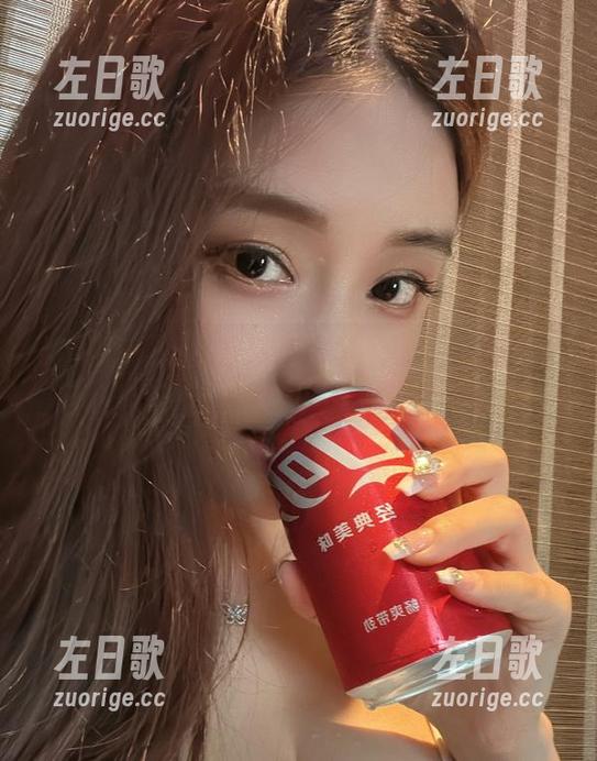 奶雯 微密圈 - 浴室性感作品集,奶雯又来了,不可思议的换水时间!
