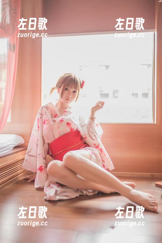宅夏yoko 无聊的黑白?让宅夏yoko的套图资源改变你的看法!