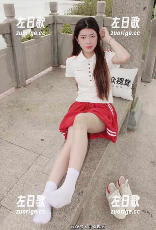 小众视觉 - 豹纹不再单调，小薯条的图片合集让色彩活起来！