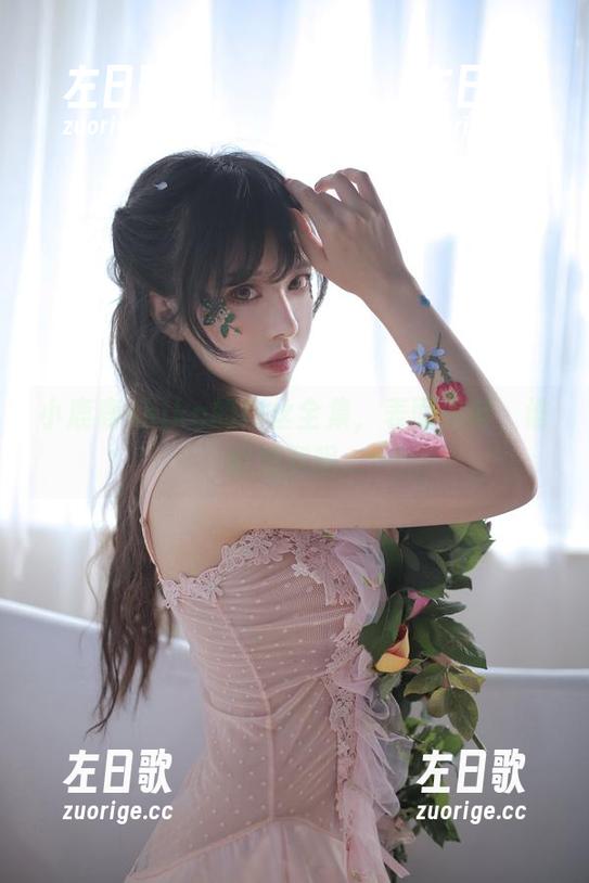 小鹿鹿shika 小鹿鹿shika的肉丝全集,表面光鲜,谁能想到呢...