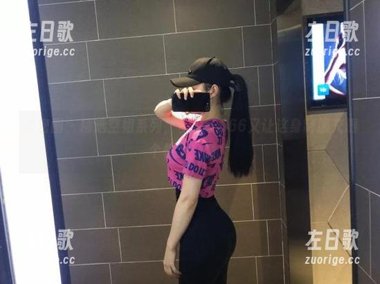 微密圈 - 精选空姐系列，左公子666又让这身制服充满个性了，赞！