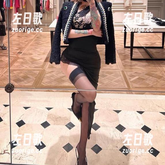 微密圈 - 希希Gina掌握的女孩姿态：来撸免费图片！