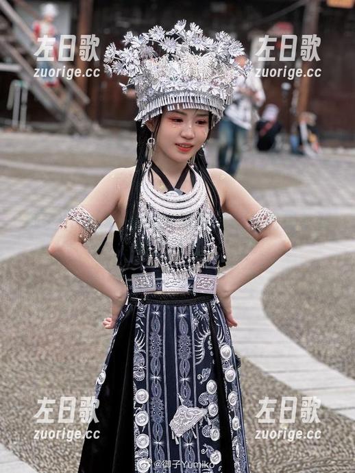 御子Yumiko在线：谁说白色只能是单调的资源呢？