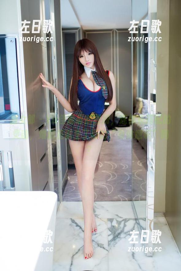 推女郎 - Yu佳妮最新图册，连体衣搭配的灵魂，难道是诞生了新的“身体意识”吗？