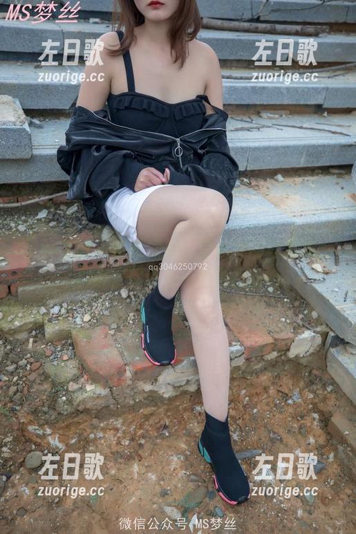 梦丝女神-莹仙女 梦丝女神 - 在家摆拍:莹仙女的写真集,别说,你也有一颗向往的心