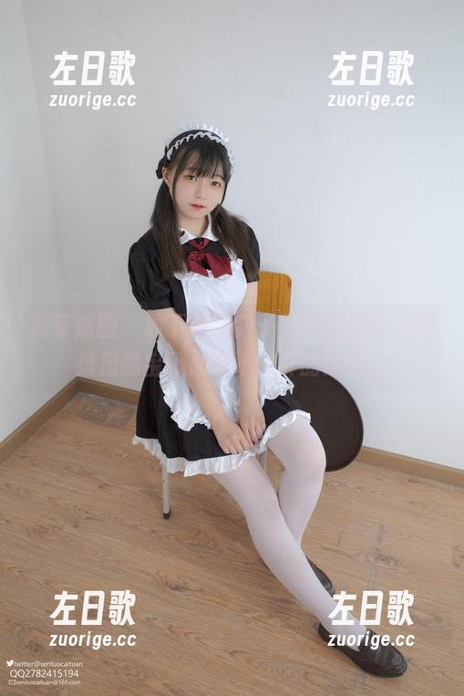 森萝财团 - 收下这张卉子妹妹的写真，网盘里的宝藏总有不一样的遐想。