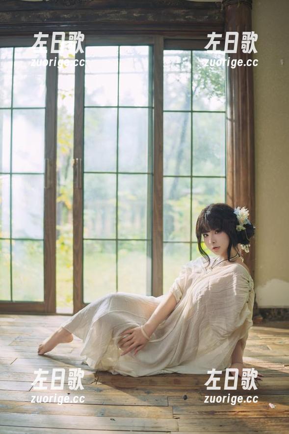 玉汇yuuhui 玉汇yuuhui的校园写真比午餐还让人期待,不过这免费得拿饿肚子换嘛?