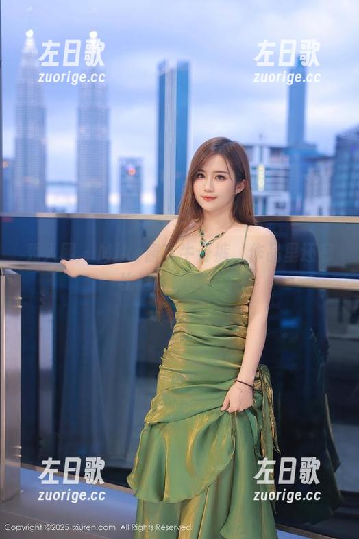 秀人网 - Miko酱与牛仔裤，作品里还有比这更妙的吗？