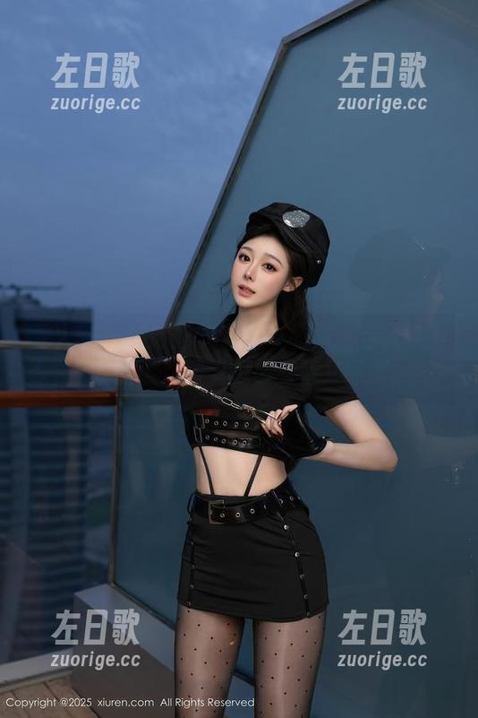 秀人网 - 刘婷婷的女仆作品集：当我以为看懂了，结果却被高清又撩倒