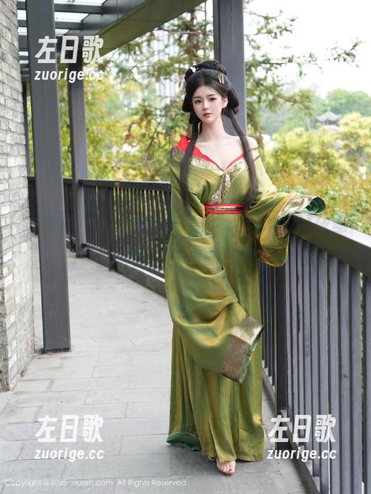 秀人网-周于希Sally 秀人网 - 资源满满!周于希Sally黑丝美腿合集,快来一饱眼福