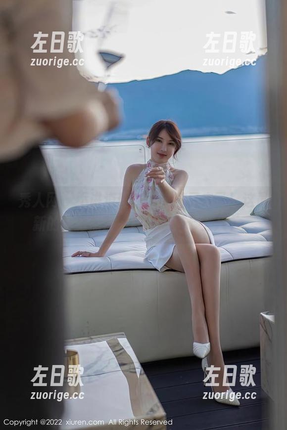 秀人网-奶喵喵 秀人网 - 不讲道理,奶喵喵又来了!这最新的制服照片,让我心里七上八下。