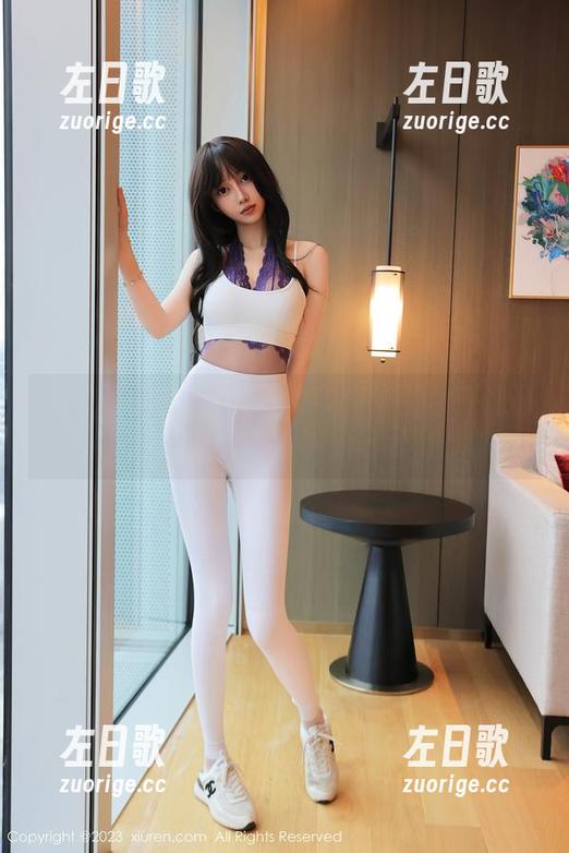 秀人网 - 李夫人的兔女郎精选图片：我们可爱又傻乎乎的日常