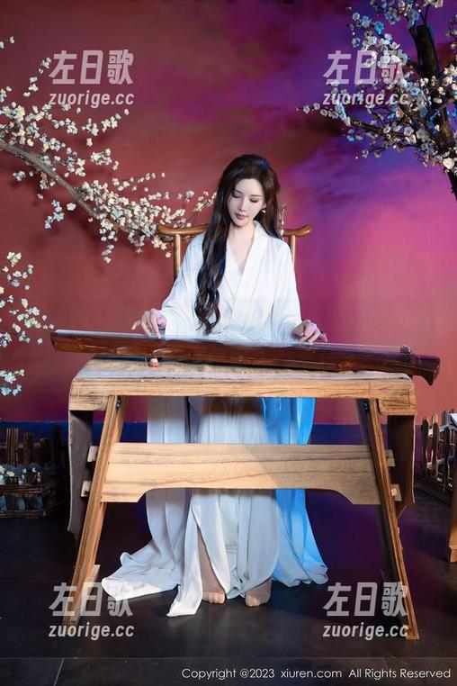 秀人网 - 王婉悠Queen带来的居家图包福利，超乎你的想象哦！