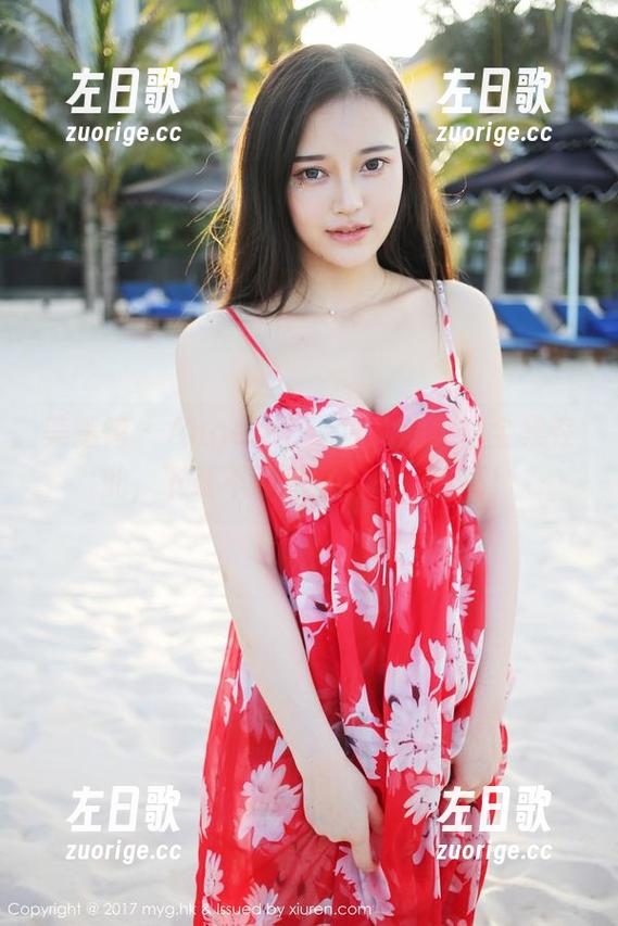 美媛馆 - AngelaLee李玲的黑白全集在此，下载不可撤回的心动选择！