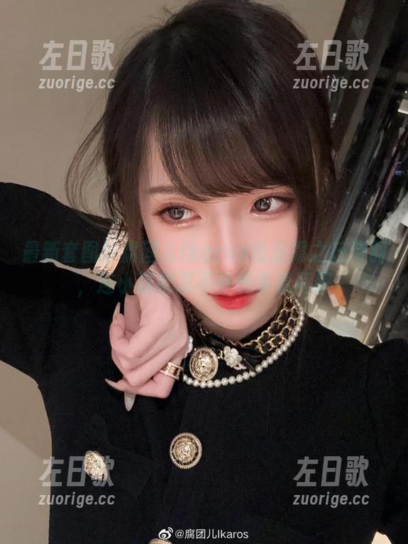 最新套图！腐团儿Ikaros化身霞之丘诗羽，连小猫都忍不住想多看两眼