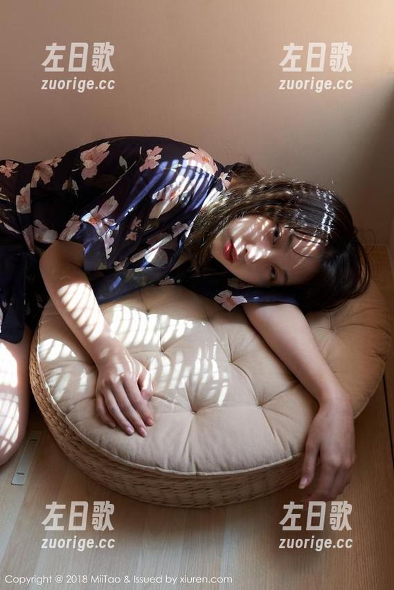 蜜桃社 - 佩琦Pinky的旗袍写真，图包究竟藏着多少惊艳