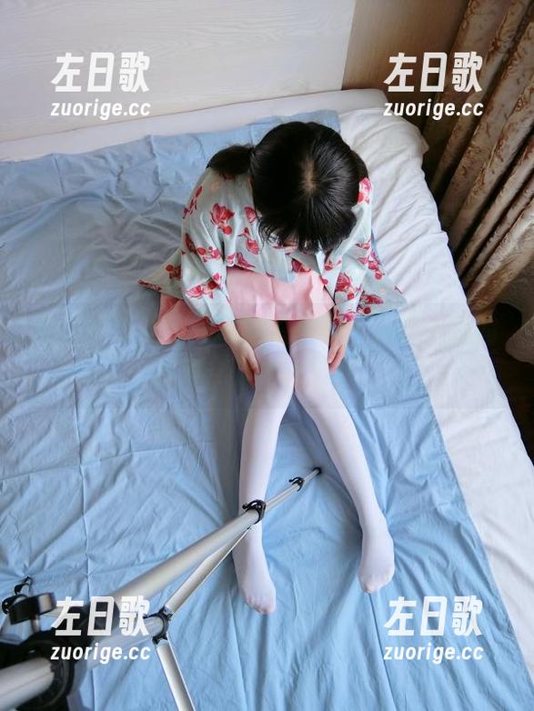 西尔酱 西尔酱才是旗袍届的收藏家,资源满满的图集,真让人羡慕!
